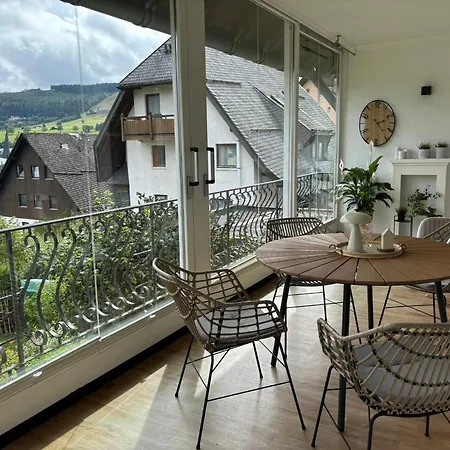 Loewenstein דירה *